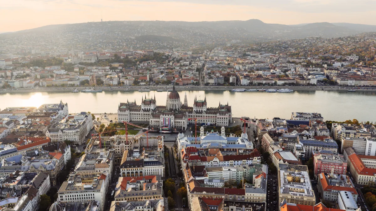 visuel secondaire sur Budapest premiere fois