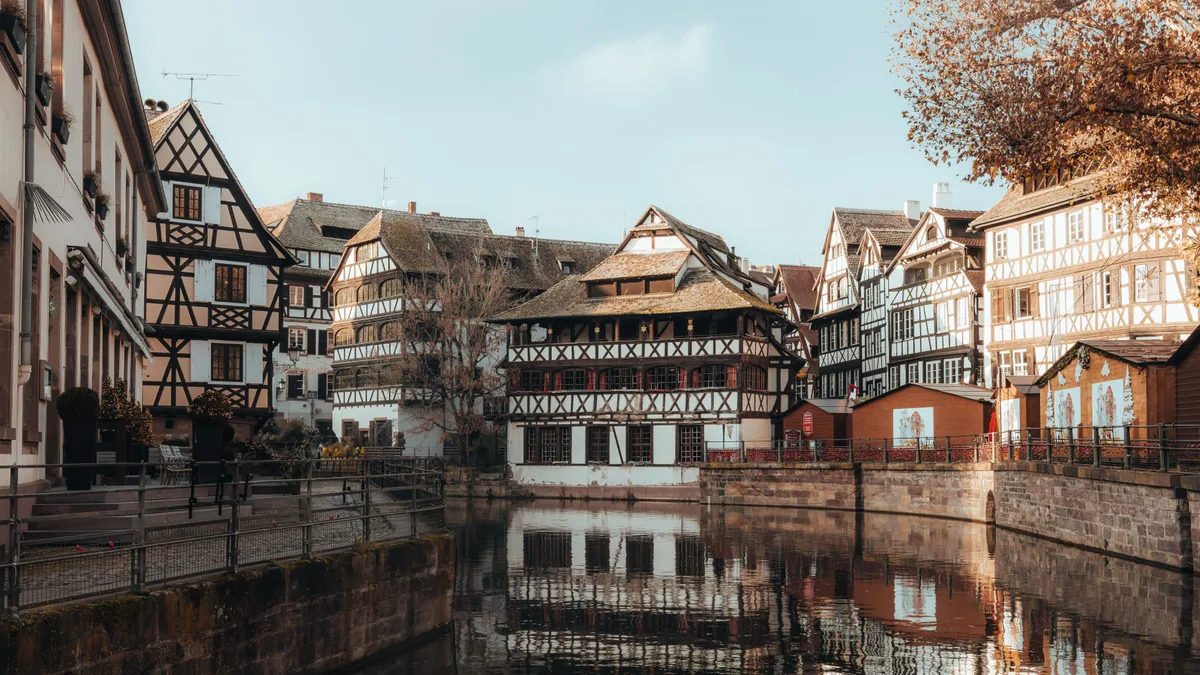 Scène de voyage pour Les X plus beaux villages des ardennes